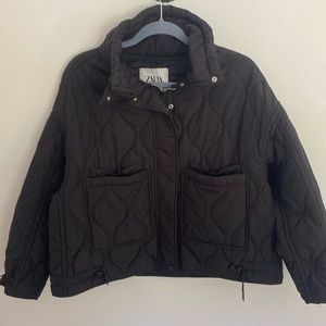 Zara spring  light puffer coat women’s size small in black